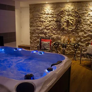 Hotel Logis Aux Berges De L'aveyron, Onet-le-Chateau